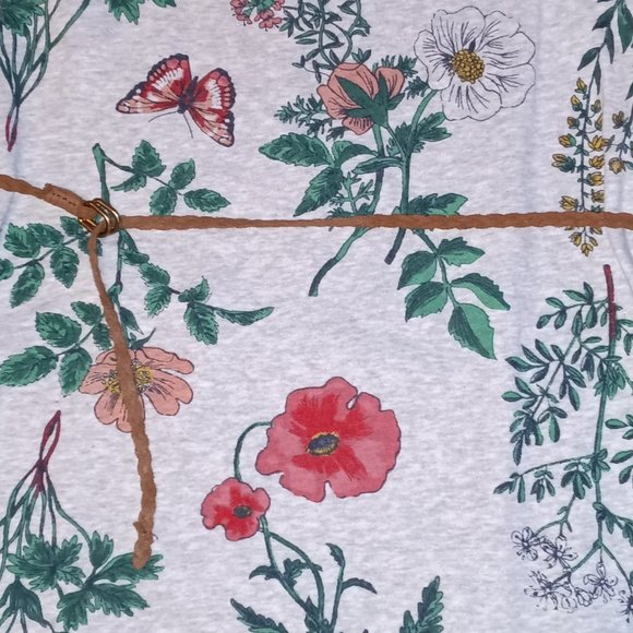 2 Dresses - Picture 5 of 5